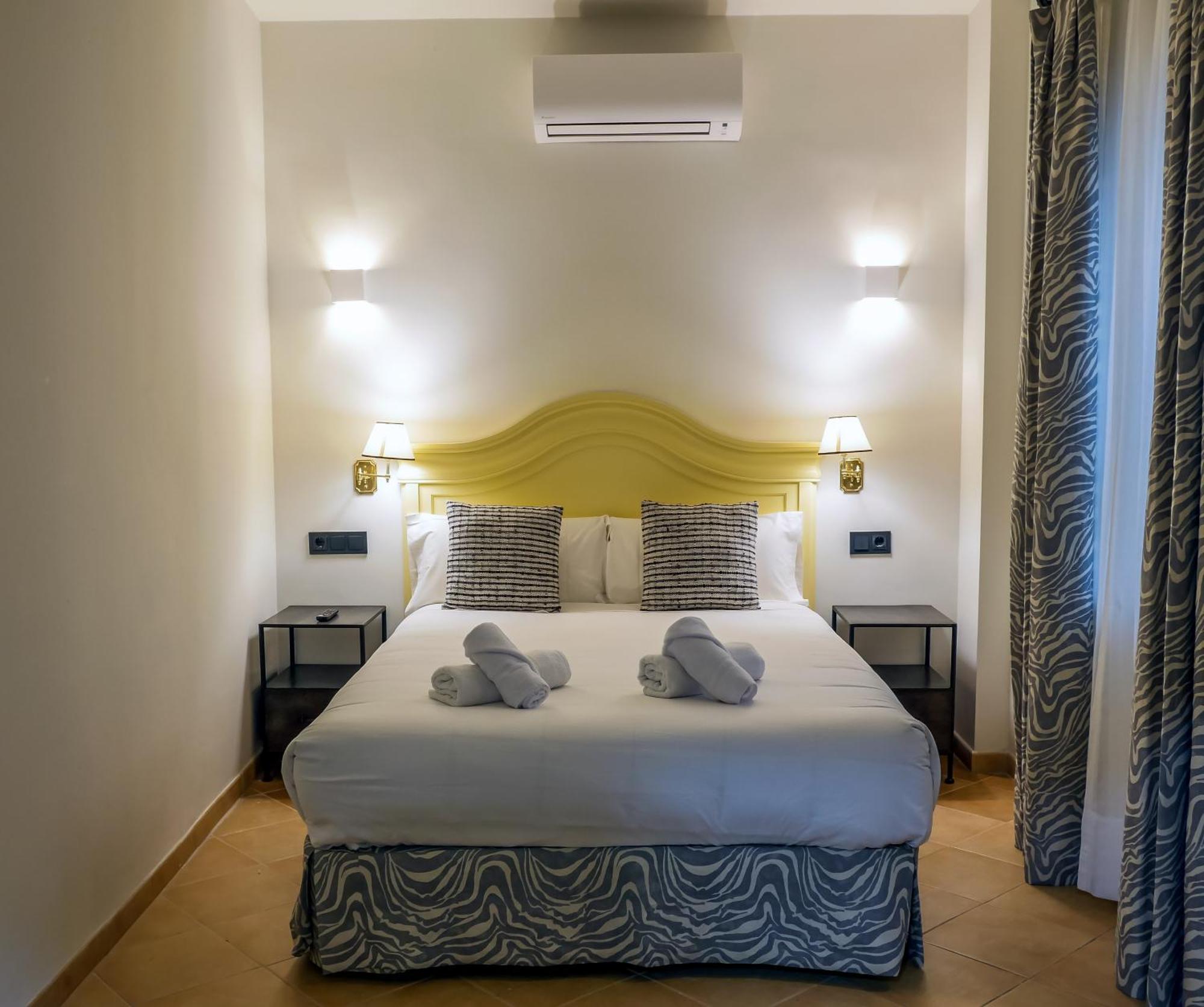 Turistic Apartment Sevillanos Sl, Seville